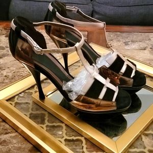 MARNI Gold /Black peeptoe beauties